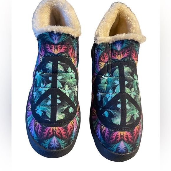 Yes We Vibe Winter Comfort Sneaker Boot 5.5 Vegan Cruelty Free Peace Sign - Picture 8 of 11